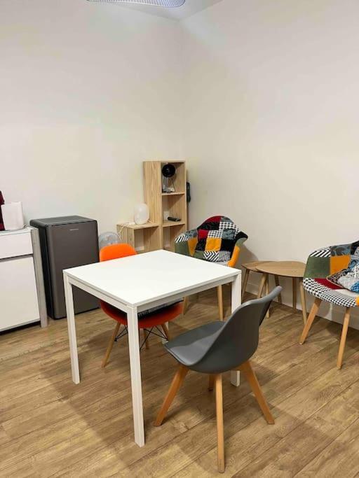 טולוז 2 Room Flat מראה חיצוני תמונה